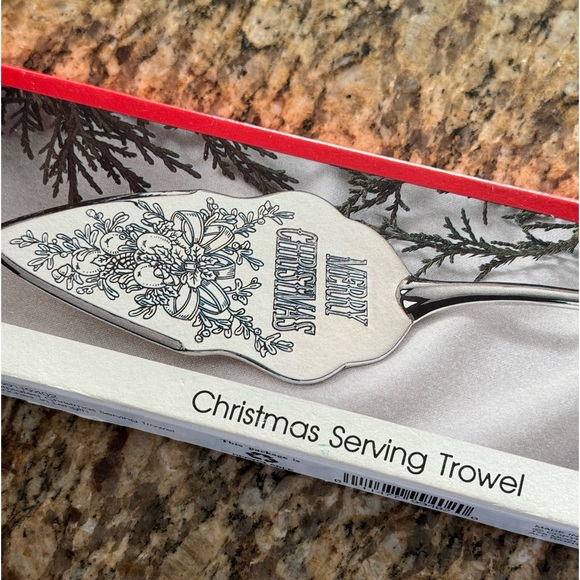 NIB Christmas Silverplated 11” Serving Trowel - Picture 3 of 6
